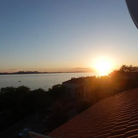 아파트 Vera With Sea View And Old Town View *