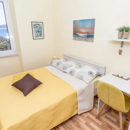 Apartment Vera With Sea View And Old Town View Zadar