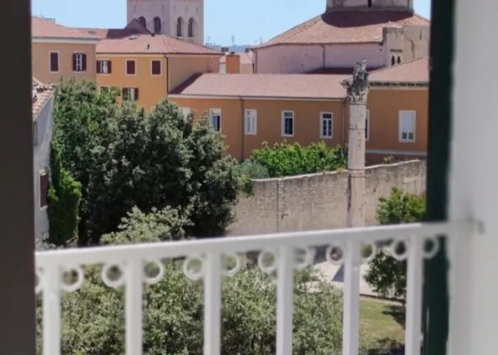 Апартаменты Vera With Sea View And Old Town View