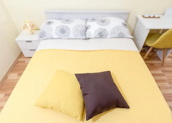 Апартаменты Vera With Sea View And Old Town View Задар